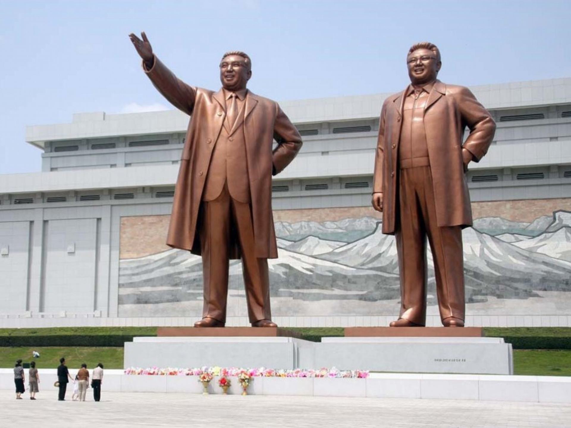 Presidents Kim II Sung And Kim Jong IIs Statues